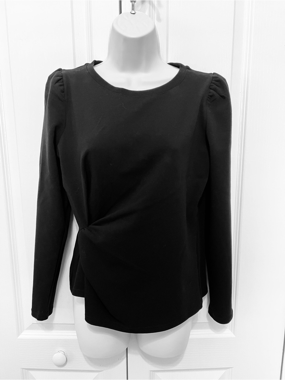 Black Long-Sleeve Twist Top